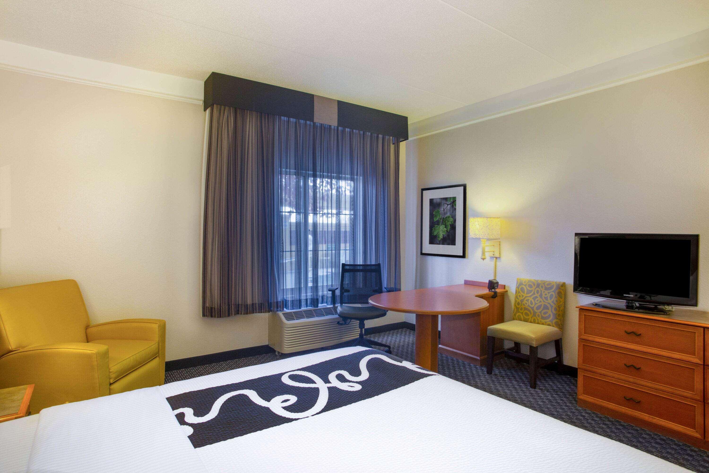 Hotel La Quinta By Wyndham St. Louis Westport Maryland Heights Esterno foto