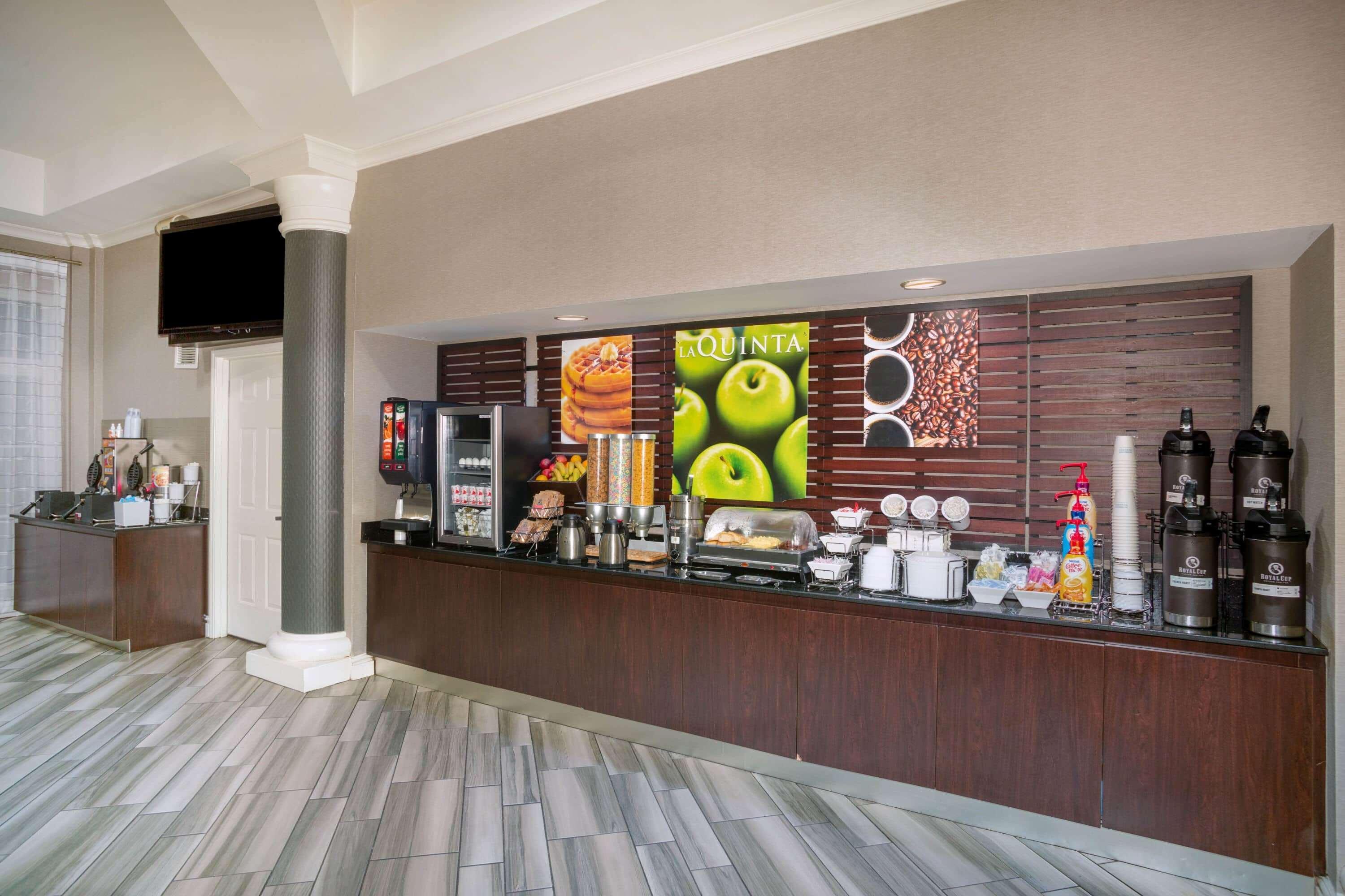 Hotel La Quinta By Wyndham St. Louis Westport Maryland Heights Esterno foto
