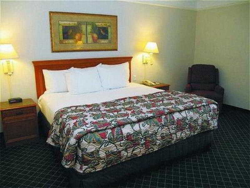 Hotel La Quinta By Wyndham St. Louis Westport Maryland Heights Esterno foto